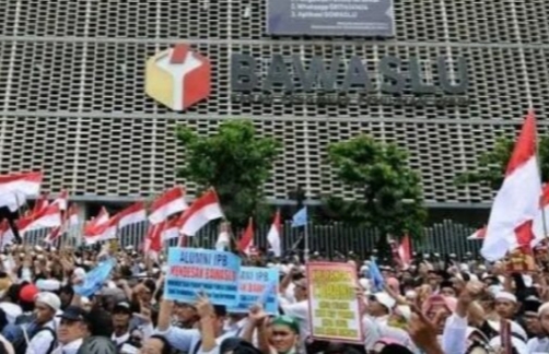 Dinamika Politik di Indonesia: Tantangan dan Peluang